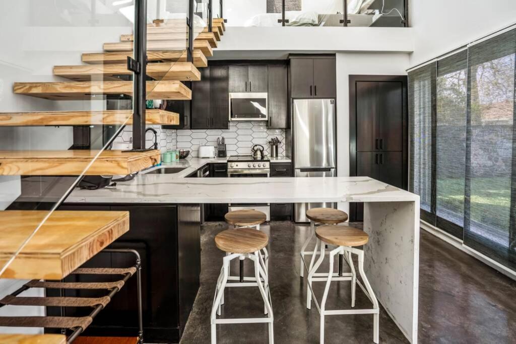 Quantum Tiny Loft At East End Revitalized Houston Exteriör bild