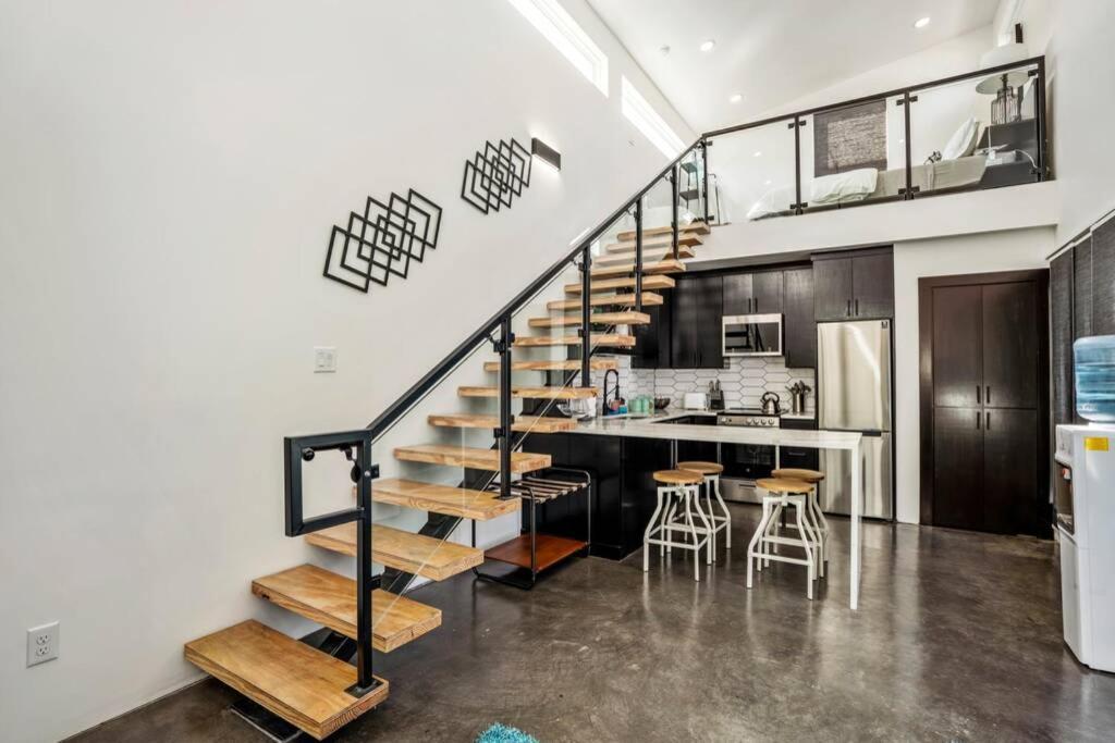Quantum Tiny Loft At East End Revitalized Houston Exteriör bild