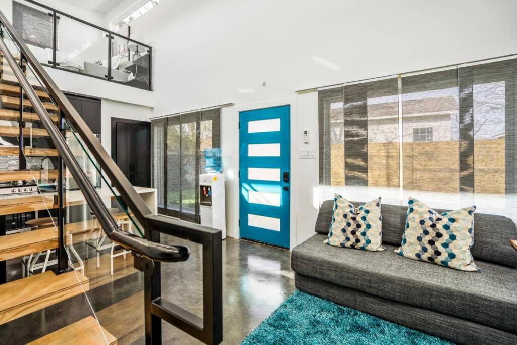 Quantum Tiny Loft At East End Revitalized Houston Exteriör bild