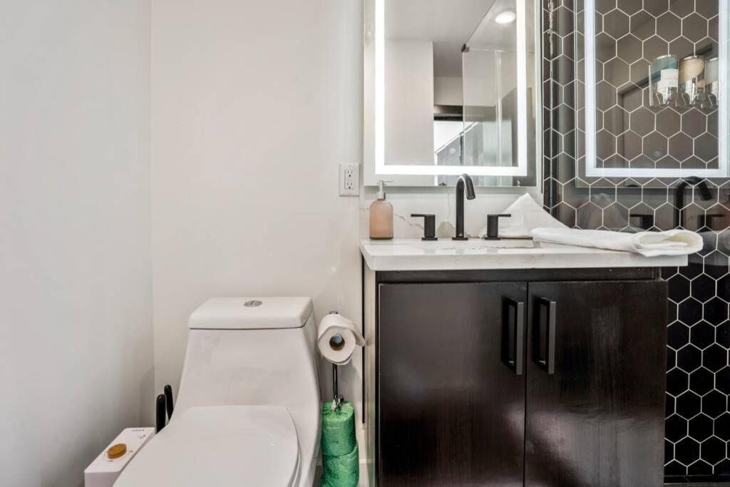 Quantum Tiny Loft At East End Revitalized Houston Exteriör bild